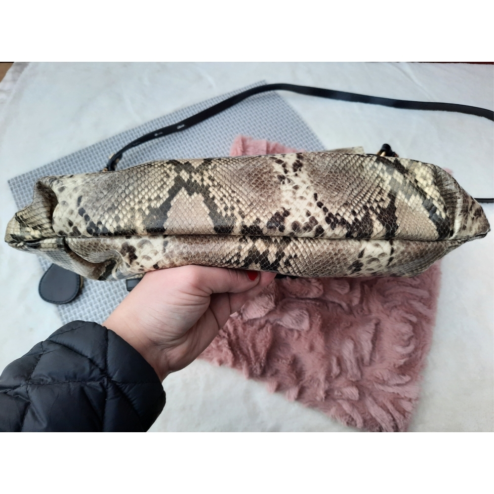 Made in Italy Francesco Biasia Snakeskin Messenger Flap Convertible Shoulder Bag - Picture 7 of 11